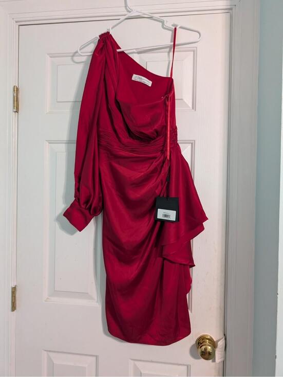 Mac Duggal Dresses & Skirts - NWT Ieena Mac Duggal Midi Red raspberry One Shoulder 10 56064